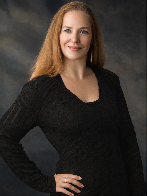 tonya holliday headshot